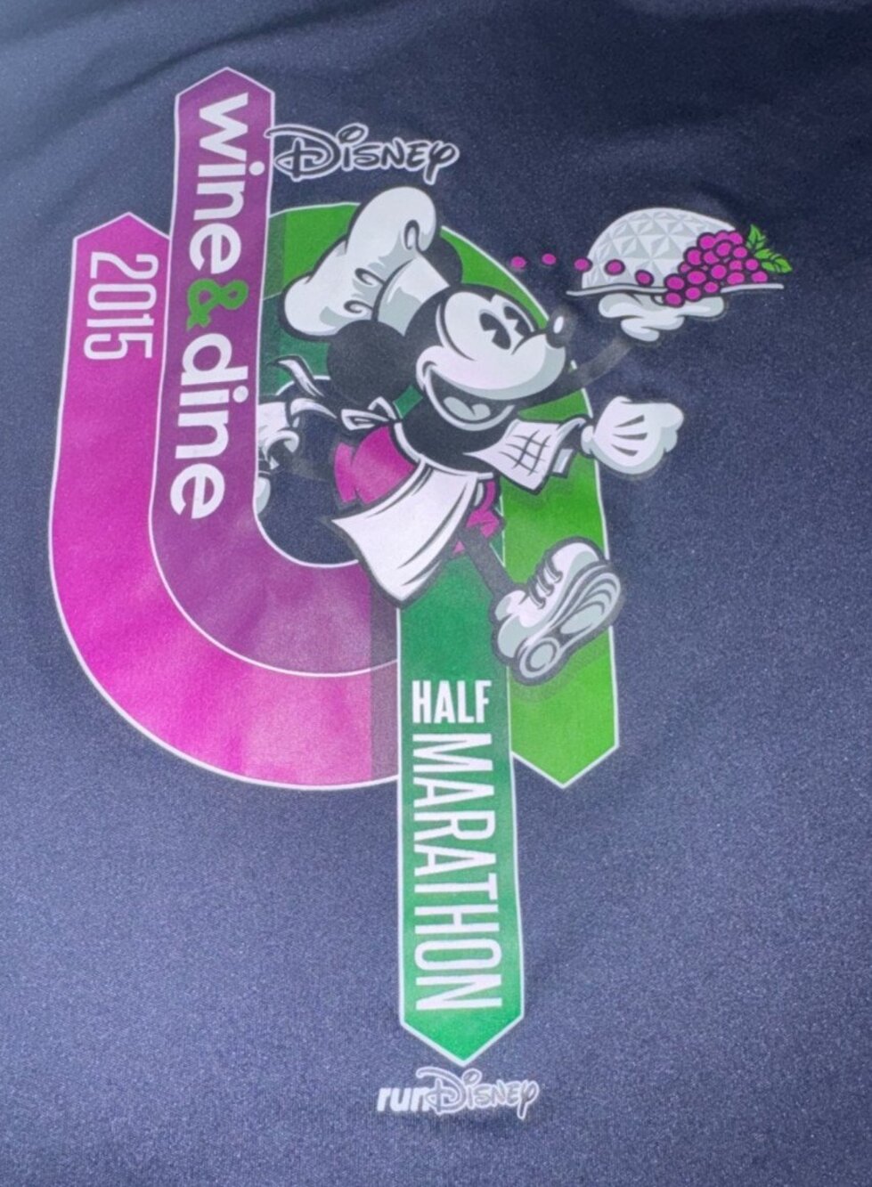 runDisney 2015 Wine & Dine Half Marathon 13.1 Long Sleeve Shirt Medium Race Tee